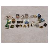 Assorted vintage pins