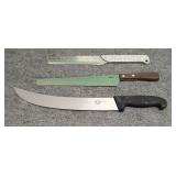 Assortment of kitchen knives