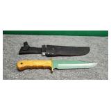 8 1/2' blade Hunting knife with sheath