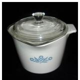 Vintage 32 oz. Corningware measuring cup.