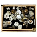 1930's mother of pearl men's cufflinks & buttons.