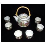 Chinese tea/ sake set.