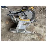 Dewalt 12 inch compound miter saw