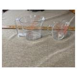 Pampered chef liquid measuring cup, and oven