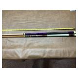 Lucky pool que and Willie Mosconi Que