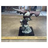 Classic wildlife collections fighting Eagles