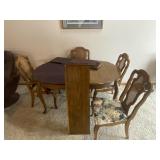 5 ft x 42? dining room table with three leaves