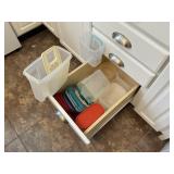 Plastic storage containers