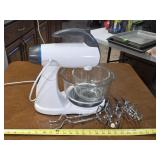 Sunbean stand alone mixer and accessories
