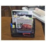 Organizer w/ magazine