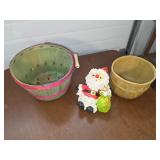 Baskets and paper santa