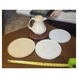 Lazy susan 4ct and coffee pot