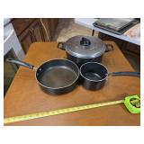 Pots and lids 3ct