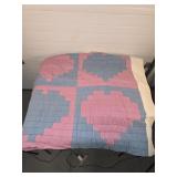 Quilt queen size and blanket