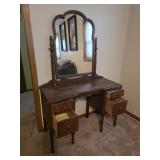 Vanity with mirror 44' x 68' x 19'