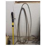 Wire fur stretchers