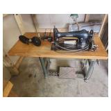 Singer Heavy Duty Industrial Sewing Machine with Wooden Work Table and Motor