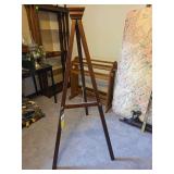 Wooden Tripod Floor Display Easel with Crown Molding Top
