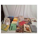 Cookbook and Recipe Card Organizer Lot