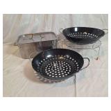 Metal Cookware Set Featuring Roasting Pan with Lid and Perforated Grilling Pans with Wire Rack