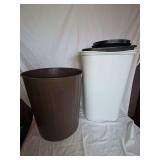 Plastic Trash Cans and Waste Baskets