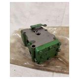 Green Painted Hydraulic Control Valve Block with Linkage Lever