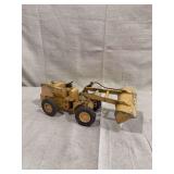 Ertl John Deere Diecast Toy Loader Tractor