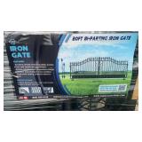 20ft Bi-Parting Iron Gate Star Scene