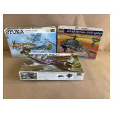 3 Revell Airplane & Helicopter Models