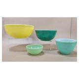 Vintage Pyrex Graduated Mixing Bowls